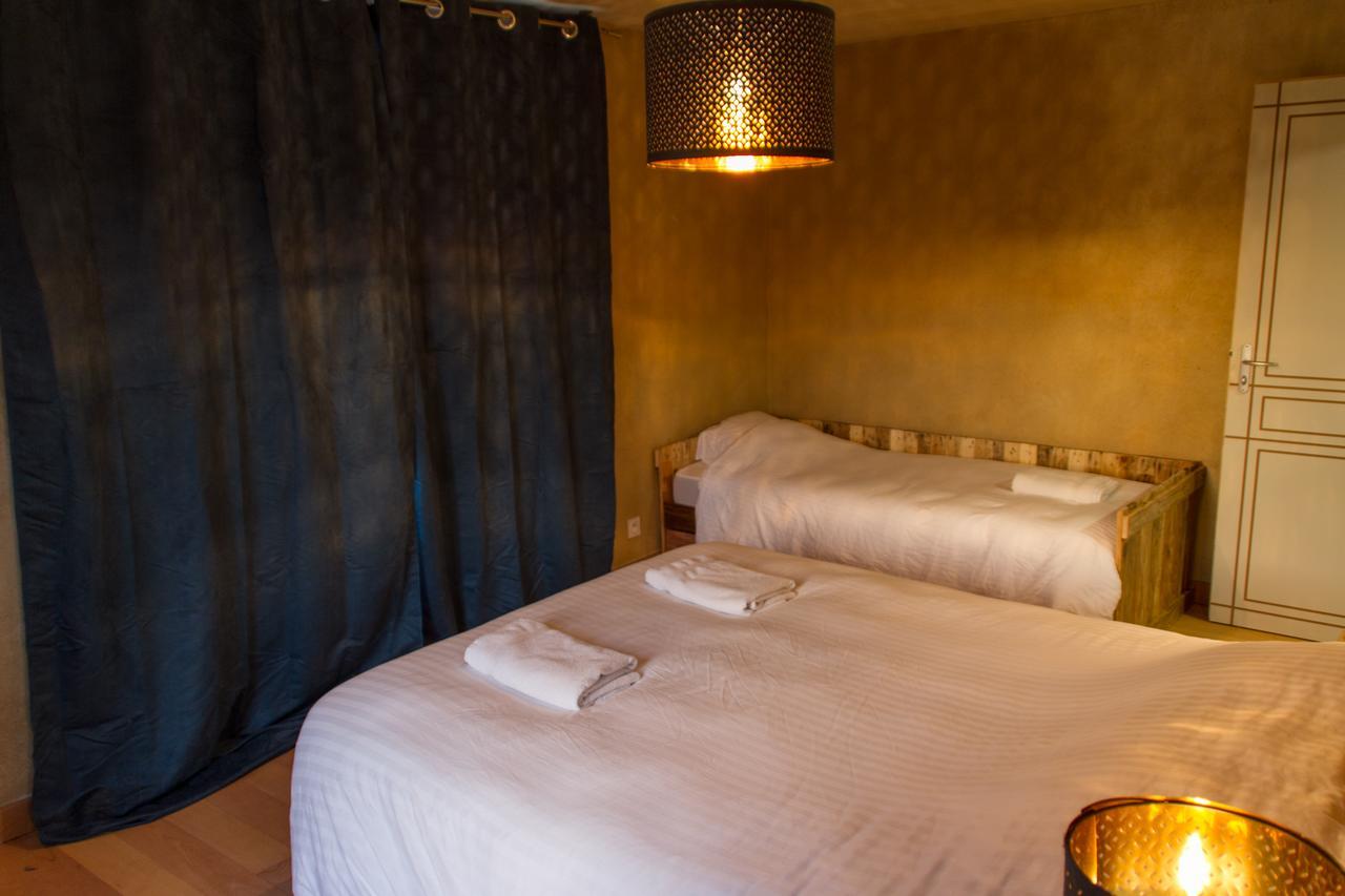 Le Puy Carmin - Chambre D'Hotes Avec Jacuzzi Bazoges-en-Paillers Zimmer foto