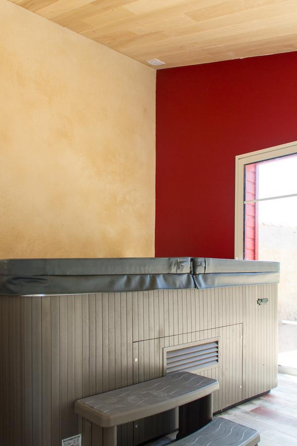 Le Puy Carmin - Chambre D'Hotes Avec Jacuzzi Bazoges-en-Paillers Exterior foto
